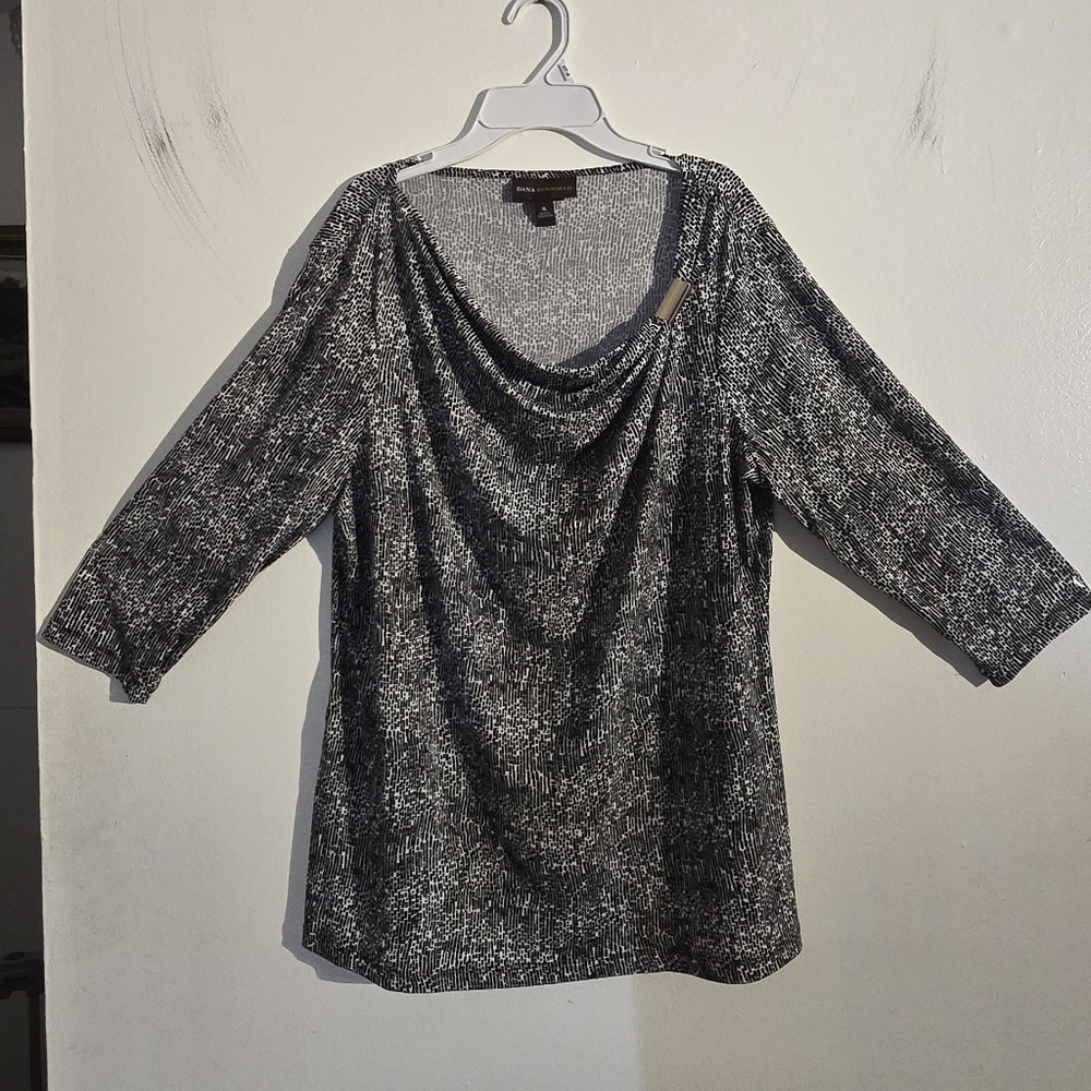 Black and White 3/4 Sleeve Relaxed Blouse